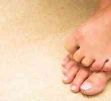 Na nohe kĺb palca bolí: príčiny ochorenia