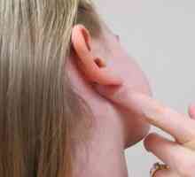 Kužeň za uchom u dieťaťa: príčiny, symptómy, liečba