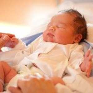 Čo robiť, ak má novorodenec zápchu