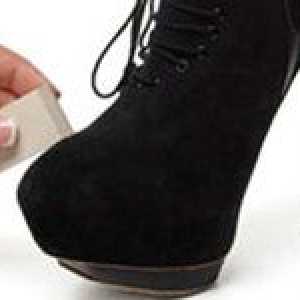 Ako čistiť suede topánky: Opravné prostriedky a odporúčania pre starostlivosť