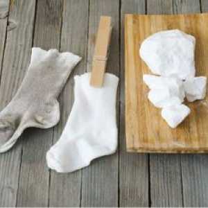 Ako umývať biely ponožky doma