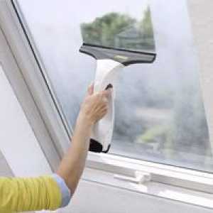 Ako používať kercher s dlhou rukoväťou na umývanie okien