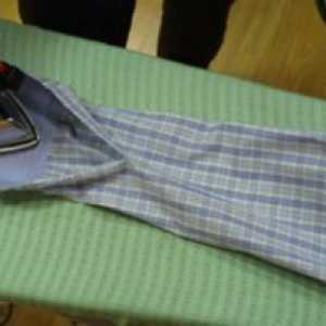 Ako žehliť pánske tričko s dlhým rukávom