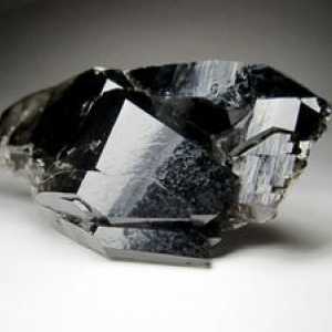 Stone morion: vlastnosti a vlastnosti minerálu (foto)