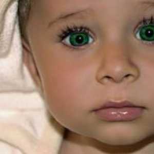 Kedy dochádza k zmene farby očí novorodencov?