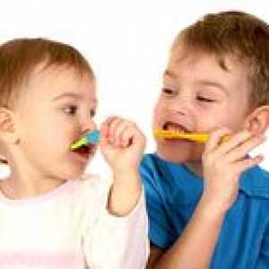 Kedy začať dieťa, aby si zuby a ako to urobiť správne