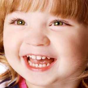 Keď dieťa začne rásť prvý zub: podrobný diagram