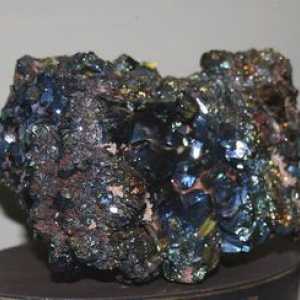 Magnetická železná ruda (magnetit): chemický vzorec, vlastnosti