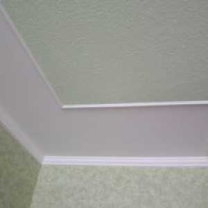 Vlastnosti opravy: ako lepiť na stropnú tapetu pre maľovanie