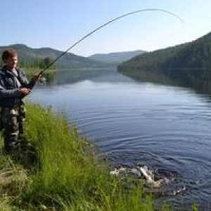 Platené a bezplatné rybolovné činnosti na území Altai